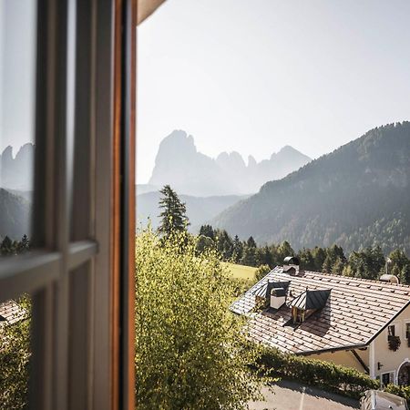 Hotel Ansitz Jakoberhof オルティゼーイ エクステリア 写真