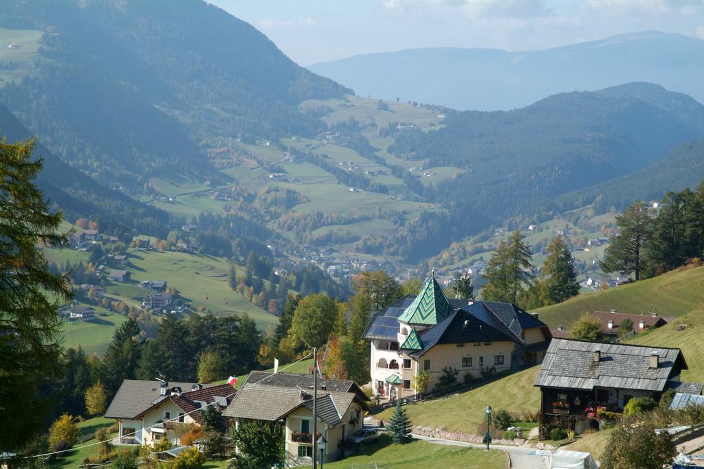 Hotel Ansitz Jakoberhof オルティゼーイ エクステリア 写真