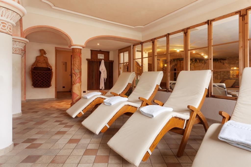 Hotel Ansitz Jakoberhof オルティゼーイ エクステリア 写真