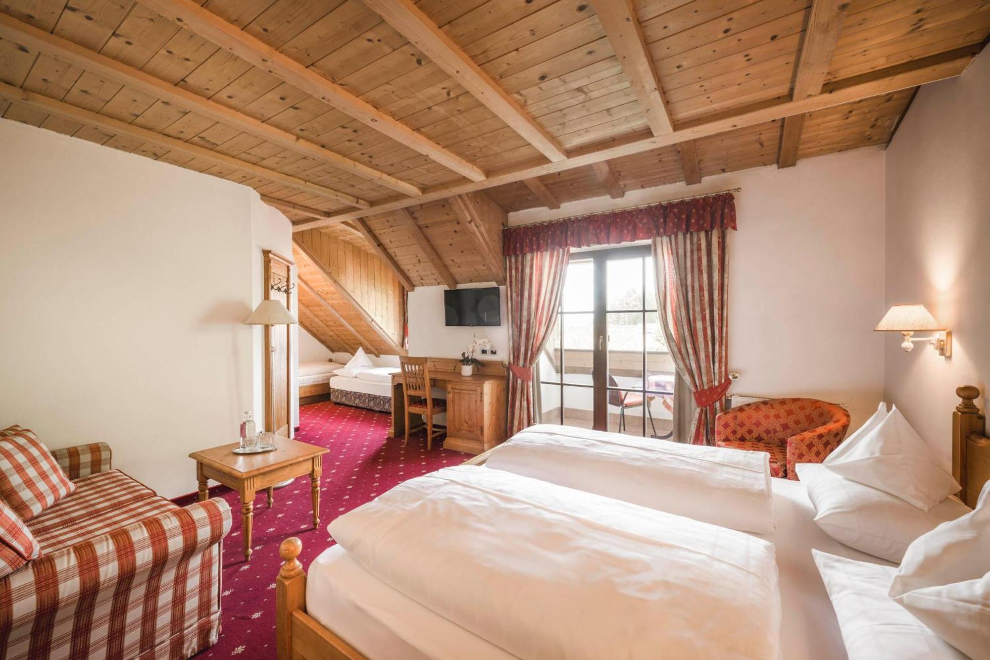 Hotel Ansitz Jakoberhof オルティゼーイ エクステリア 写真
