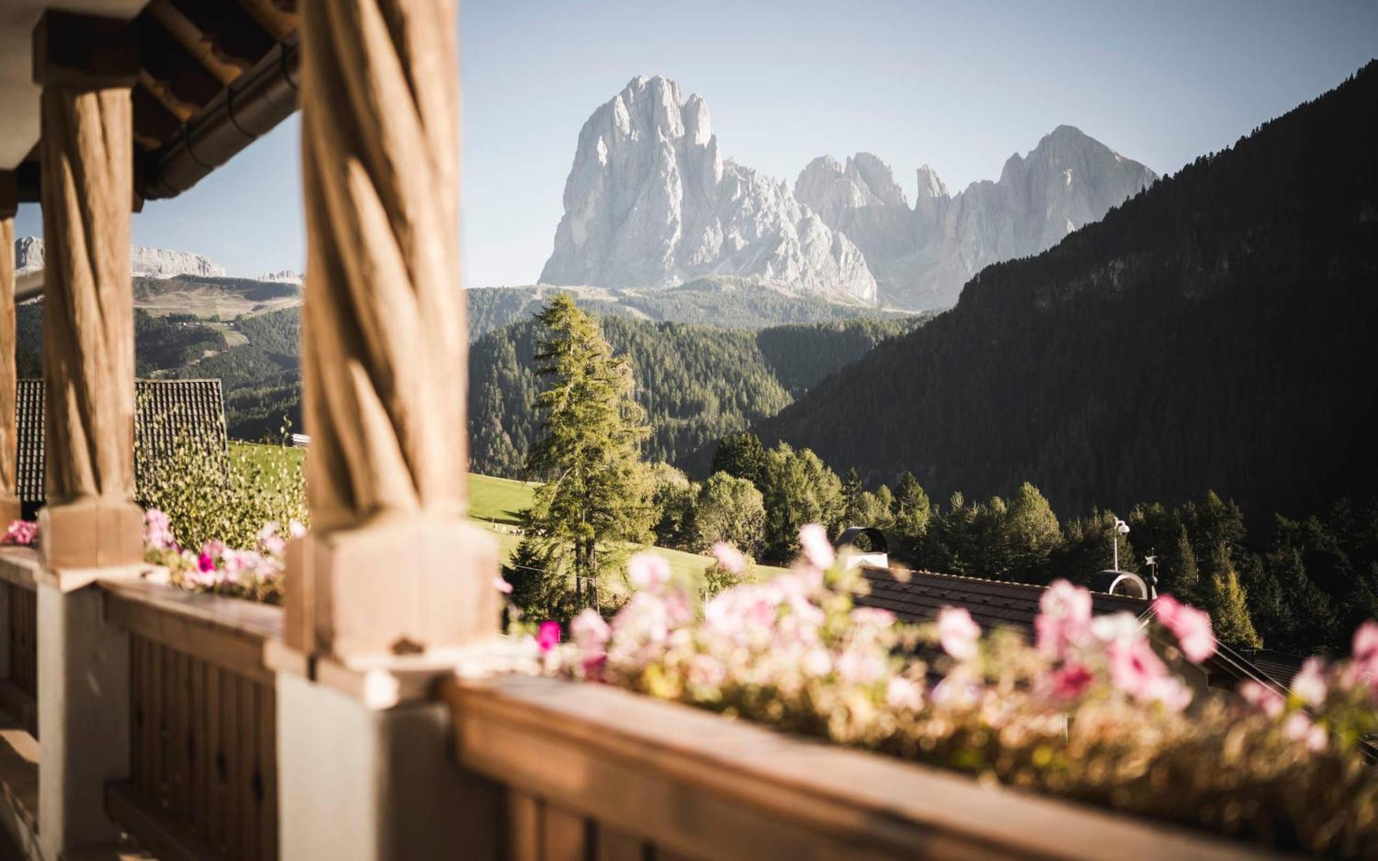 Hotel Ansitz Jakoberhof オルティゼーイ エクステリア 写真