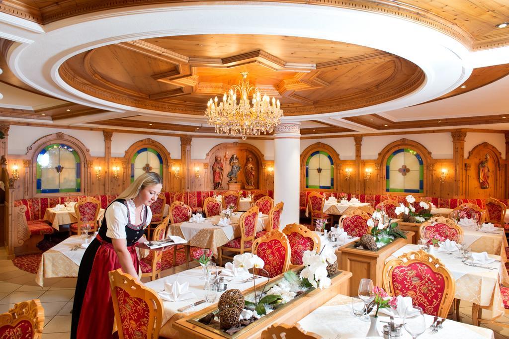 Hotel Ansitz Jakoberhof オルティゼーイ エクステリア 写真