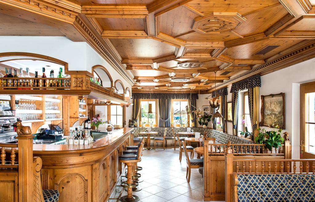 Hotel Ansitz Jakoberhof オルティゼーイ エクステリア 写真