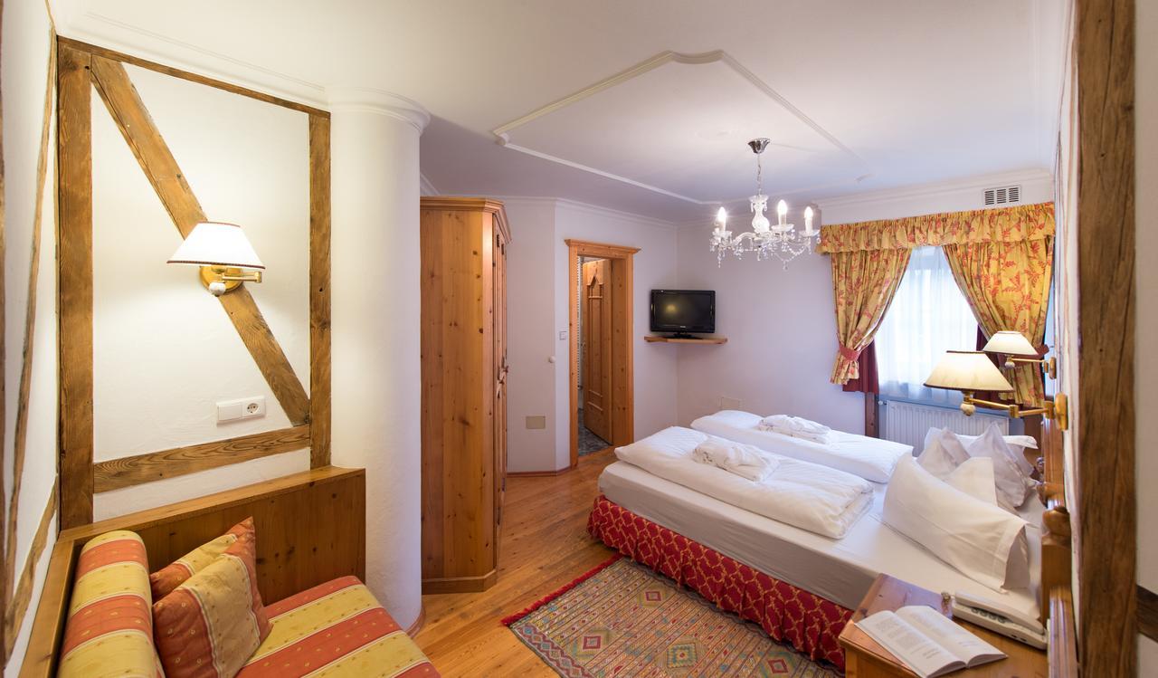 Hotel Ansitz Jakoberhof オルティゼーイ エクステリア 写真