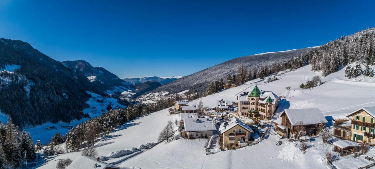 Hotel Ansitz Jakoberhof オルティゼーイ エクステリア 写真